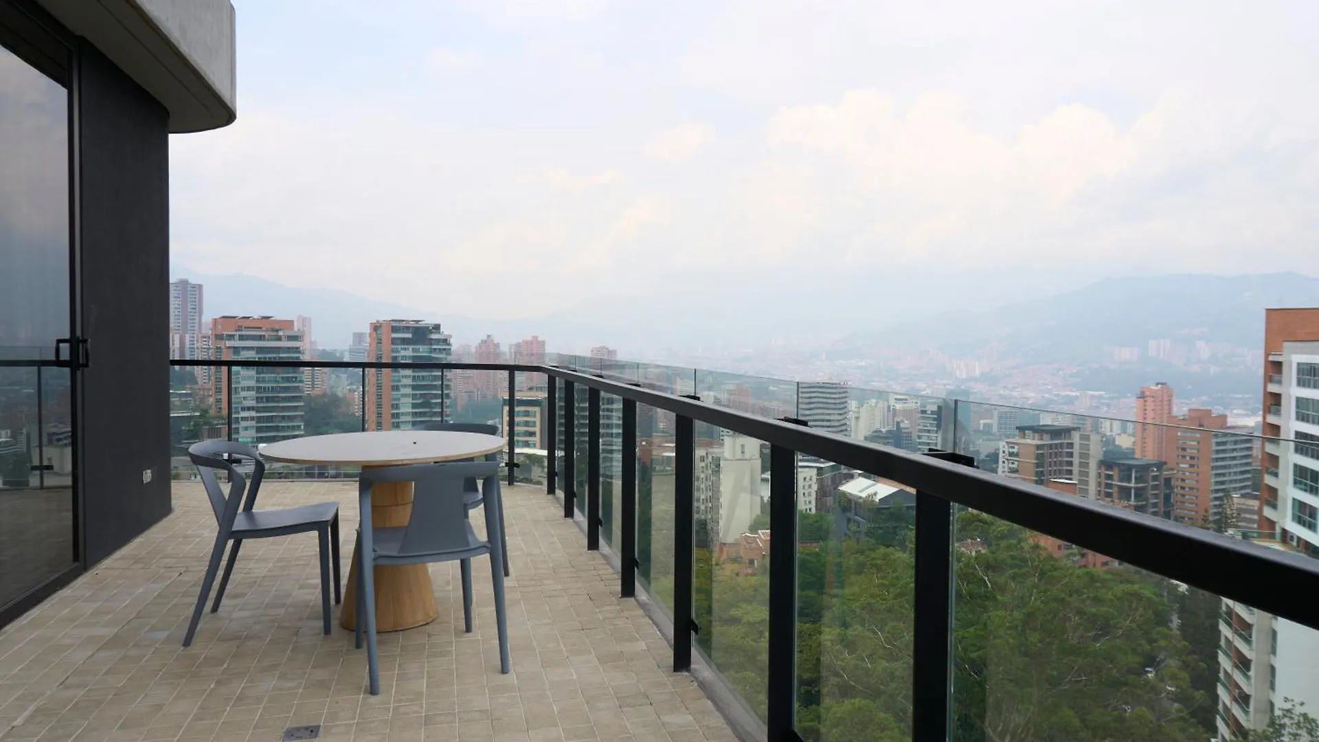 Aparthotel Be Mate Medellín