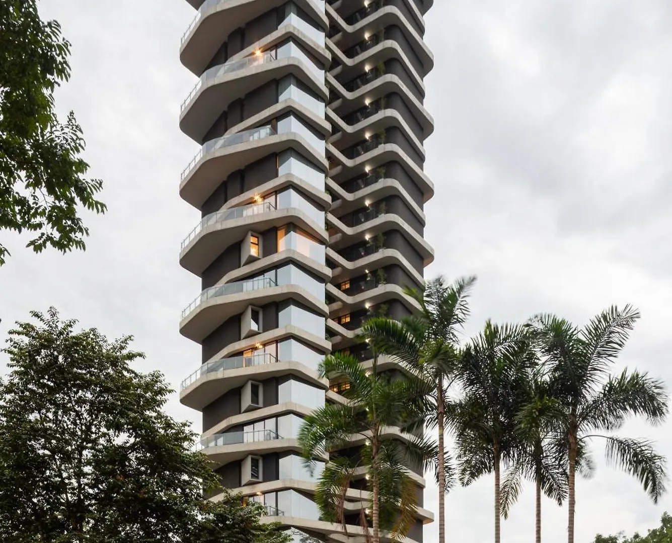 Seissta Medellin Aparthotel 4*,  Colombia