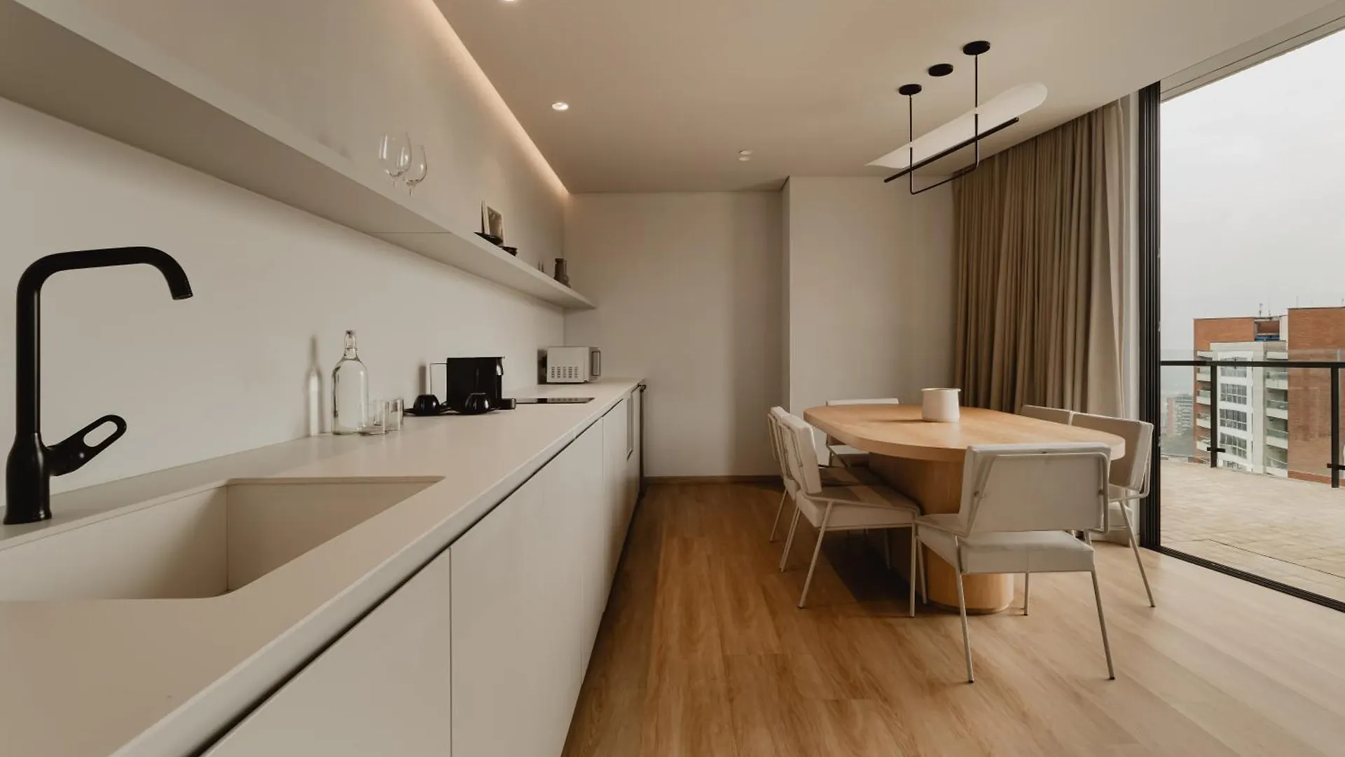 Seissta Medellin Aparthotel