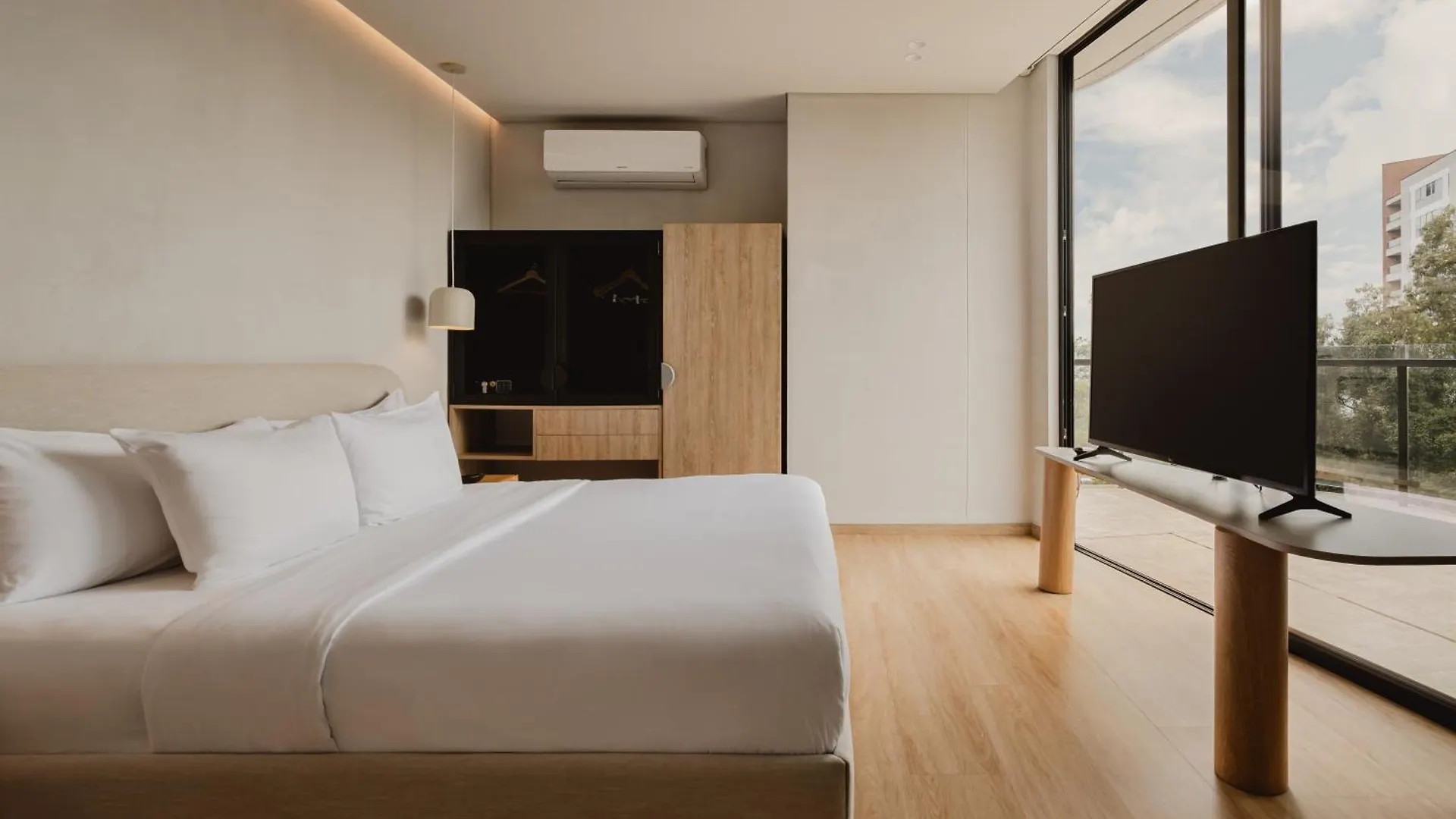 Seissta Medellin Aparthotel