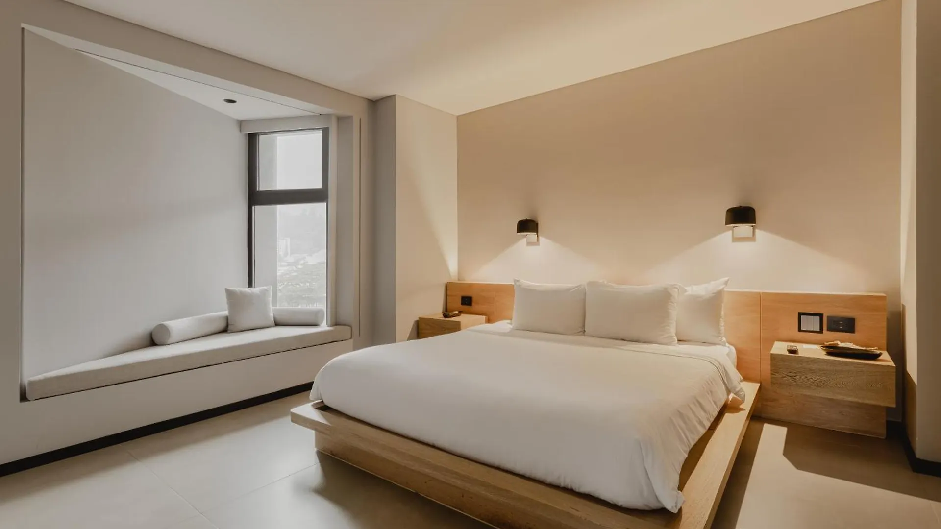 Seissta Medellin Aparthotel Colombia