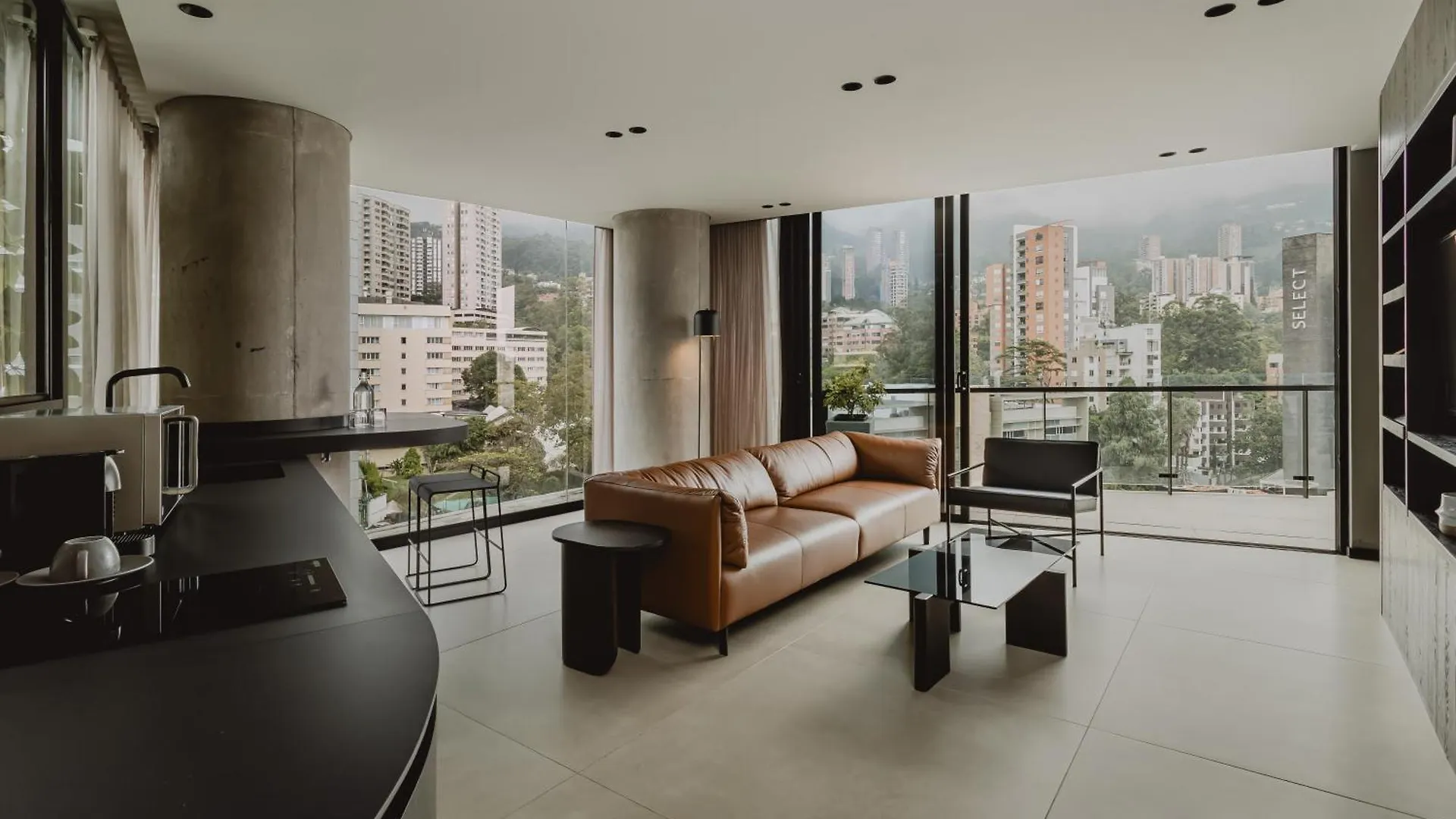 Seissta Medellin Aparthotel 4*,