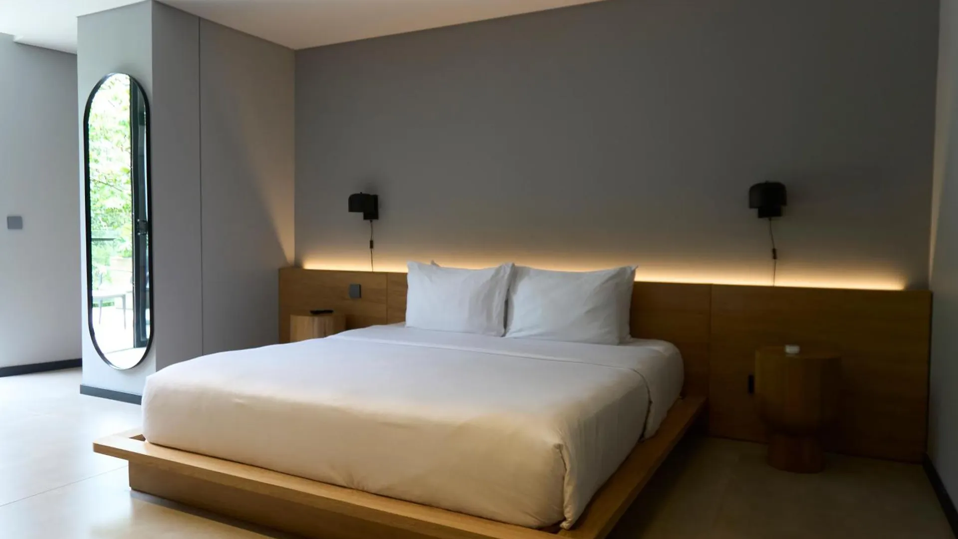 Seissta Medellin Aparthotel 4*,  Colombia